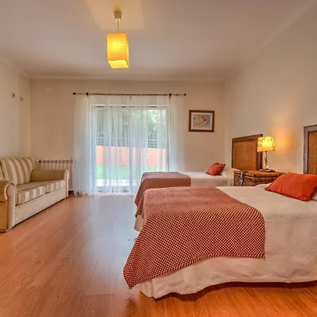 A Casa Minhas Netas 卡尔达斯达·赖尼亚