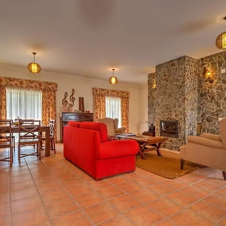 A Casa Minhas Netas * Caldas Da Rainha