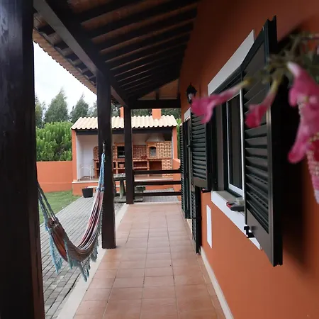 A Casa Minhas Netas Feriehus Caldas Da Rainha