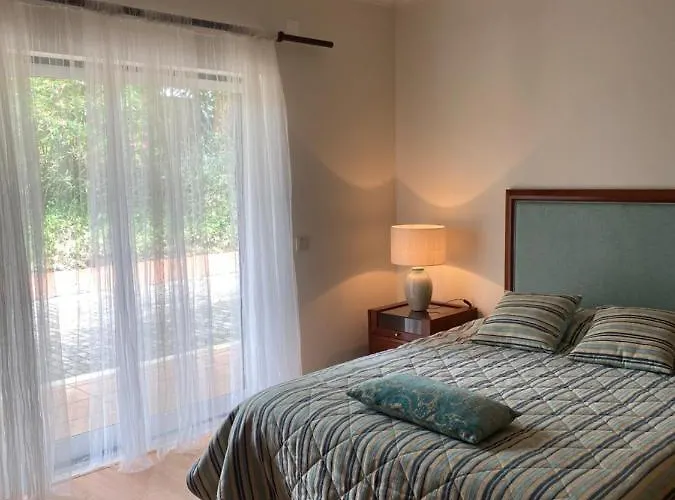 A Casa Minhas Netas * Caldas Da Rainha